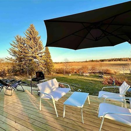 Modernt & Rymligt Sommarhus Pa Landet- Bubbelpool Villa เอสคิสทูนา ภายนอก รูปภาพ